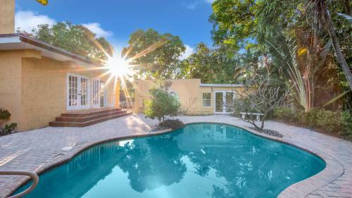 Sunset House Vacation Home