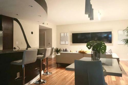 Apartamento Exquisite Polished Panoramic Buckhead Penthouse-designed