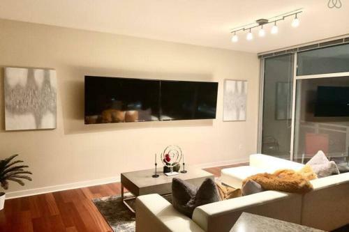 Apartamento Exquisite Polished Panoramic Buckhead Penthouse-designed