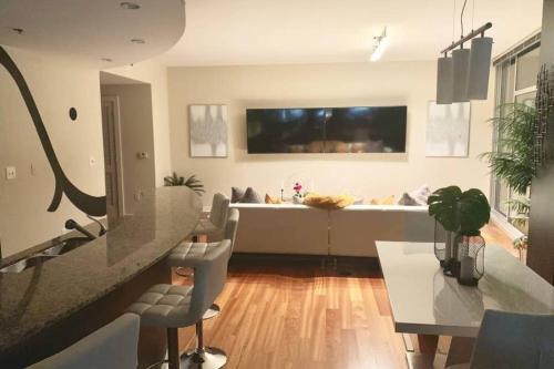 Apartamento Exquisite Polished Panoramic Buckhead Penthouse-designed