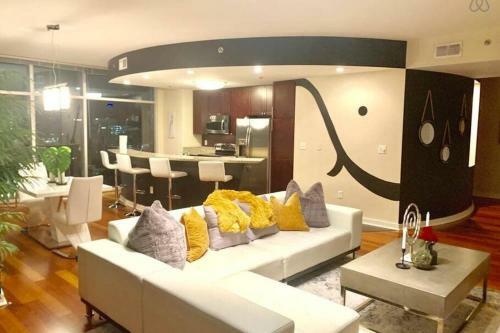 Apartamento Exquisite Polished Panoramic Buckhead Penthouse-designed