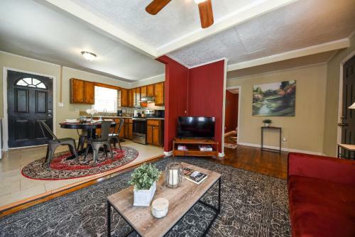 Chapel Bell Cottage- Walkable To Uga