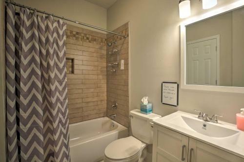Hip And Spacious Home 5 Miles To Dtwn Atlanta!