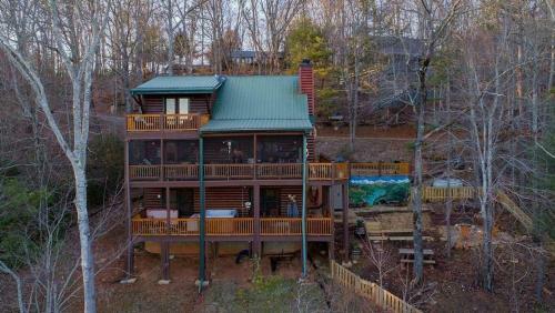 Eddiebear By Escape To Blue Ridge