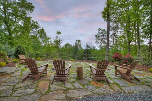 Aska Ridge Lodge