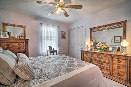 Charming Mountain Home With Deck In Blairsville!