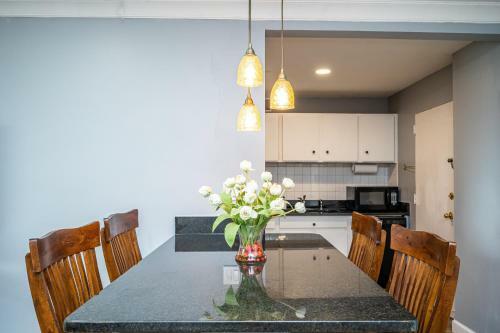 Apartamento Atlanta Downtown! City View! 2bd! King Bed! L403