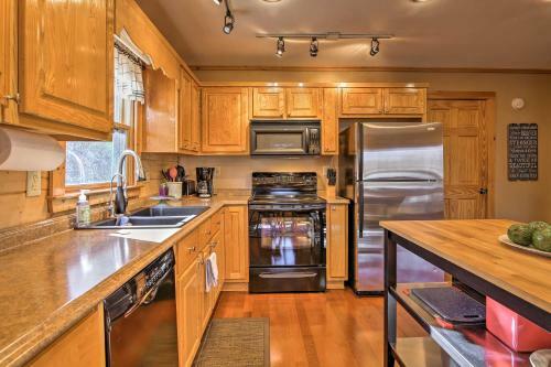 Deer Park Cabin! Blue Ridge Home With Hot Tub And Views