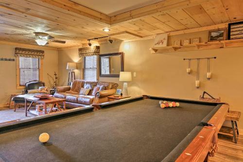 Deer Park Cabin! Blue Ridge Home With Hot Tub And Views