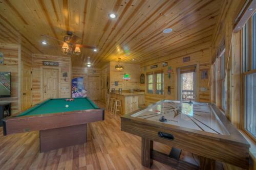 Hilltop Hideaway By Escape To Blue Ridge