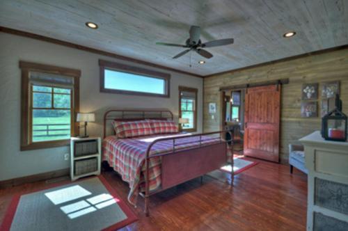 Firefly Farmhouse By Escape To Blue Ridge