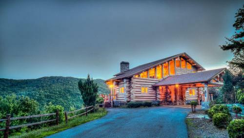 Falling Waters Lodge By Escape To Blue Ridge