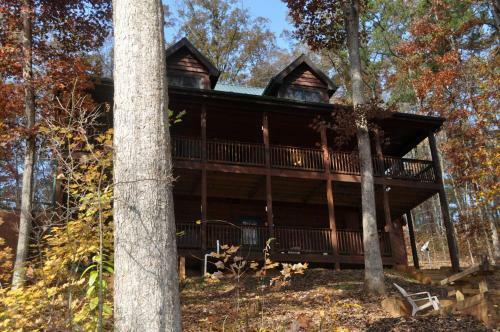 100 Acre Wood- Blue Ridge 7 Mi, Near Ocoee River