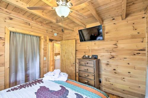 Creekside Cabin In The Blue Ridge Mountains!