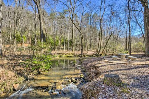 Creekside Cabin In The Blue Ridge Mountains!