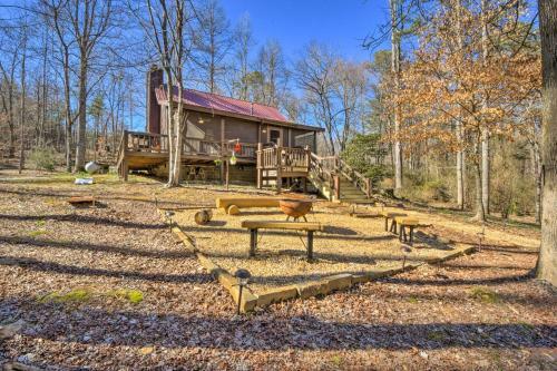 Creekside Cabin In The Blue Ridge Mountains!
