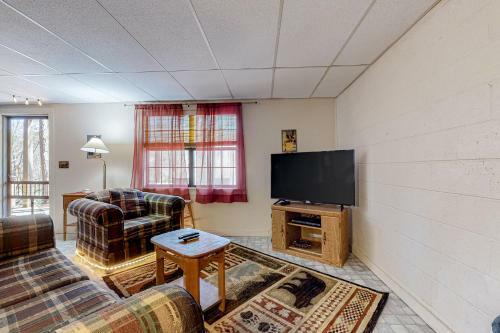 Whisper Creek Retreat