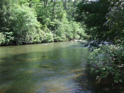 Pick's Riverside Retreat