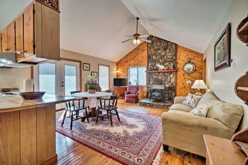 Family Cabin Near Hiking With On-site Pond, Deck