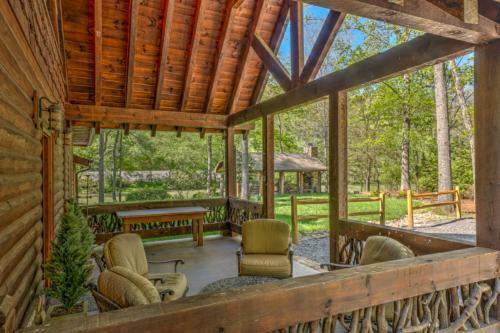 Hooked On Toccoa By Escape To Blue Ridge