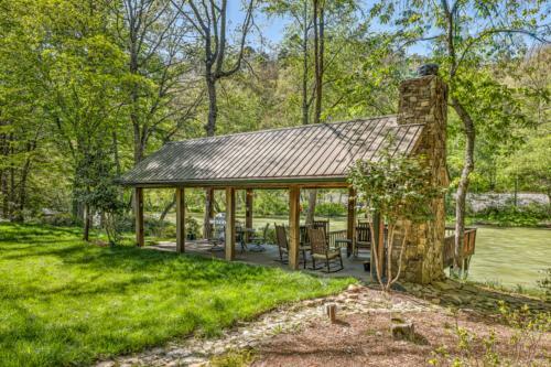 Hooked On Toccoa By Escape To Blue Ridge