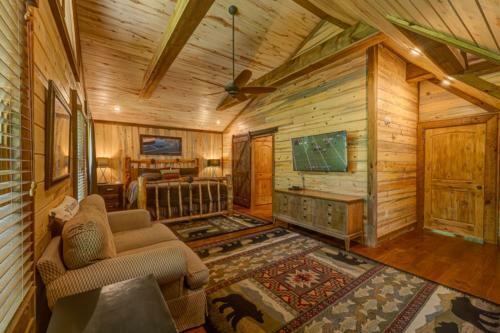 Hooked On Toccoa By Escape To Blue Ridge