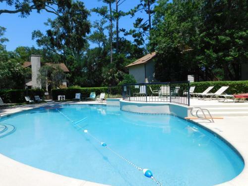 619 Harbour Oaks
