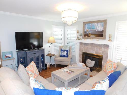 619 Harbour Oaks