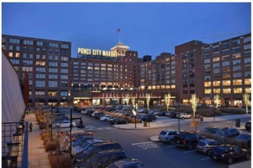 Apartamento Modern Spacious Centrally Located Condo