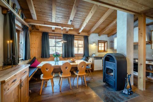 Hotel Almdorf Almlust