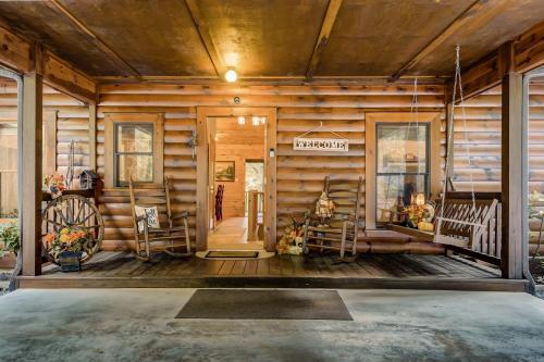 Coosawattee Cabin