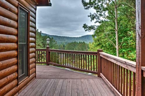 Grand Ellijay Cabin With Mountain Views And Pool Table!