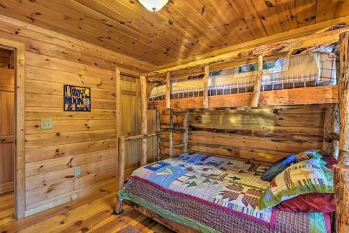 Pet-friendly Ellijay Cabin With Hot Tub In Ntl Forest