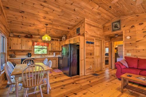 Pet-friendly Ellijay Cabin With Hot Tub In Ntl Forest