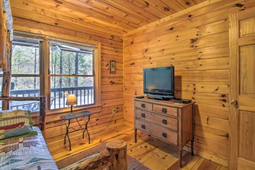 Pet-friendly Ellijay Cabin With Hot Tub In Ntl Forest