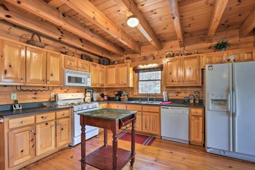 Riverbend Reserve Cabin With Pvt Yard And Fire Pit