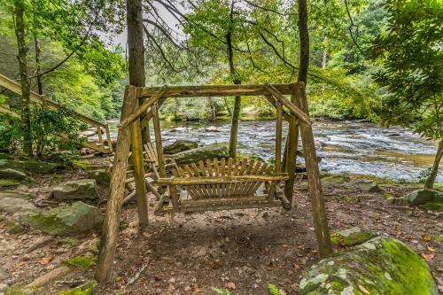 A Tranquil Place- Fightingtown Creek Frontage