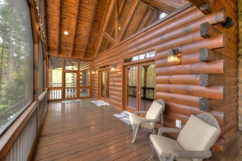 Black Bear River Lodge