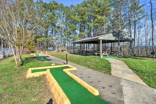 Waterfront Coosawattee River Resort Retreat!