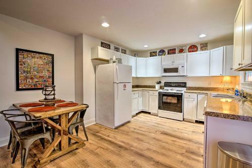 Helen Townhome, Walk To Chattahoochee River!