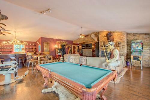 Le Petit Chateau Bliss