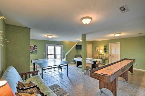Home With Hot Tub, Bbq, Game Room And Lake Views