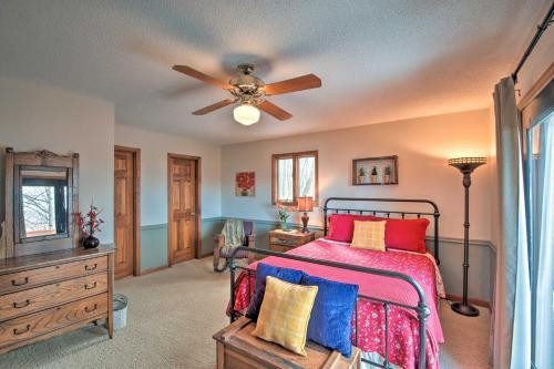 Home With Hot Tub, Bbq, Game Room And Lake Views