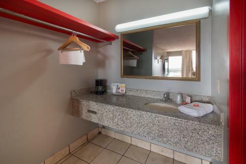 Oyo Hotel Macon Ga I-75 South