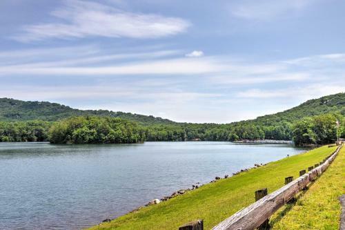 Mountain Retreat With Resort-style Amenities, 3 Lakes