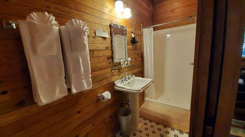 Lake Rabun Hotel