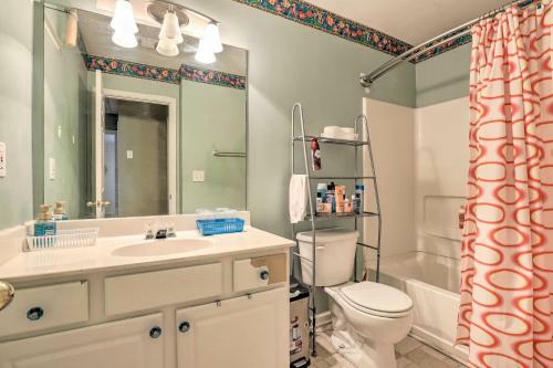Spacious Lilburn Family Home With Private Yard!