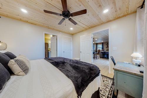 The Brown Bear Cabin