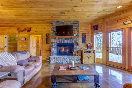 Cinnamon Bear Lodge