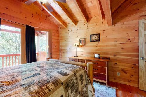 Creekside Escape